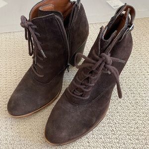 Lucky Brand brown ankle boots / booties